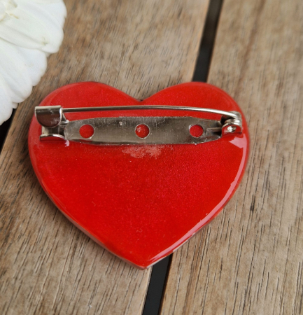 Broșă cu floarea de bănuți [2]