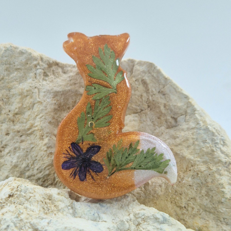 Broșă - Broșă cu flori sălbatice - vulpe