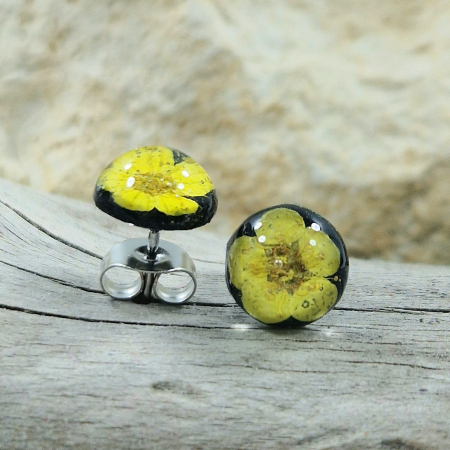 Cercei cu șurub din oțel cu flori de prun