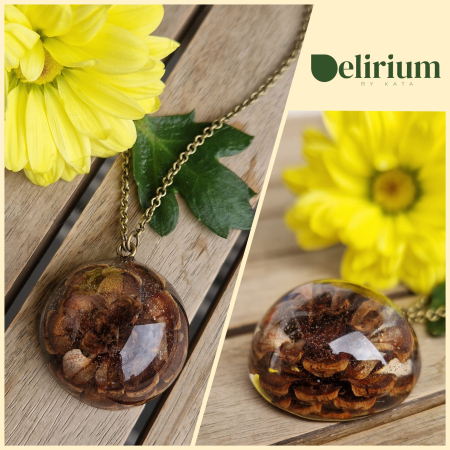 Colier cu con de brad [2]