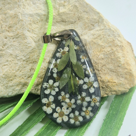 Colier / Pandantiv - Colier cu flori de soc