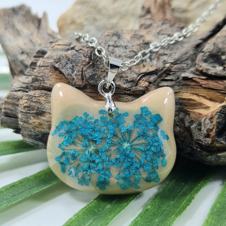 Colier / Pandantiv - Colier cu floarea de morcov - pisică