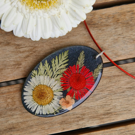 Colier cu flori de bănuți [2]