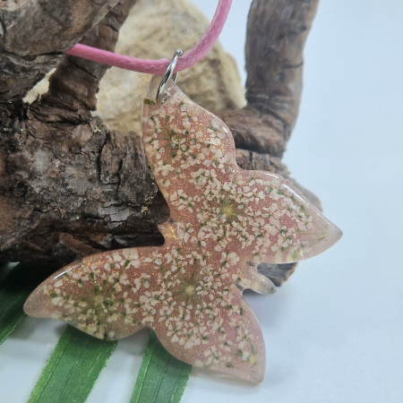 Colier / Pandantiv - Colier cu flori de morcov