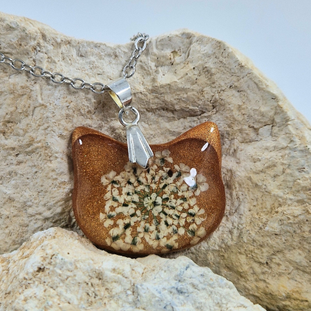 Colier / Pandantiv - Colier cu floarea de morcov - pisică