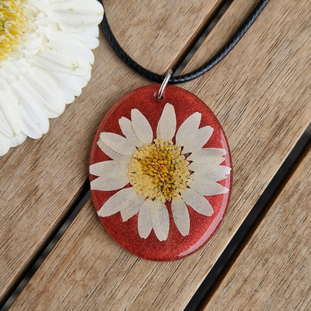 Colier cu margaretă [1]