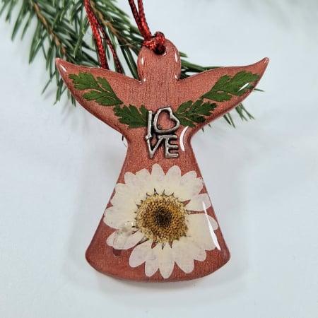 Karácsonyi dekoráció - Karácsonyi angyaldísz – Igazi virágokkal, fából