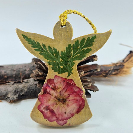 PRODUSE NOI - Decor de Crăciun - Îngerași din lemn cu flori naturale