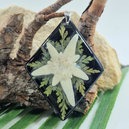 Nyaklánc / Medál - Havasi gyopár ezüst medál