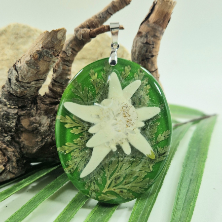 Pandantiv argint cu floarea de colț