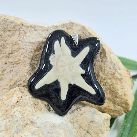 Pandantiv argint cu floarea de colț