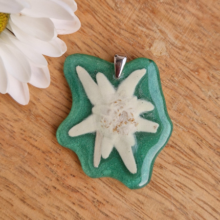 Pandantiv argint cu floarea de colț [1]