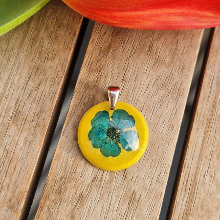 Vadvirágok 3D ezüst medál [1]