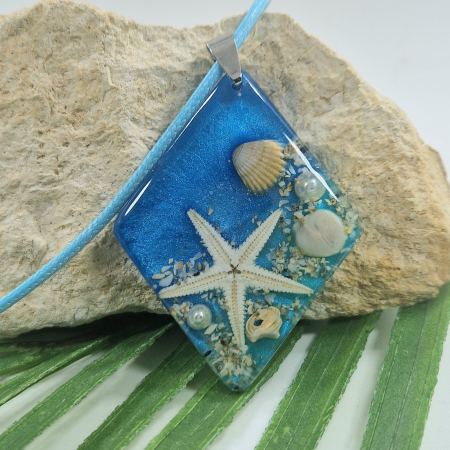 Colier / Pandantiv - Pandantiv din oțel cu comorile mării + șnur cerat