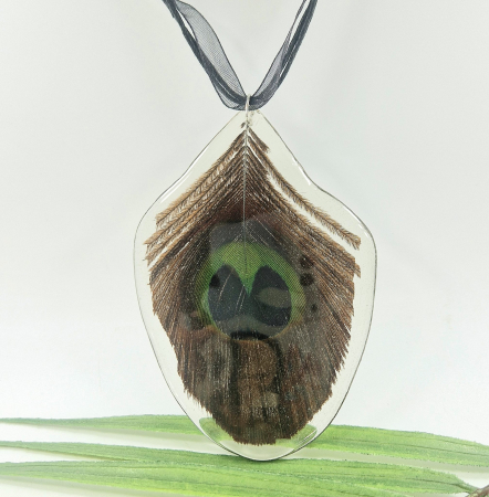 Pávatollas acél medál + zsinór nyaklánc [1]