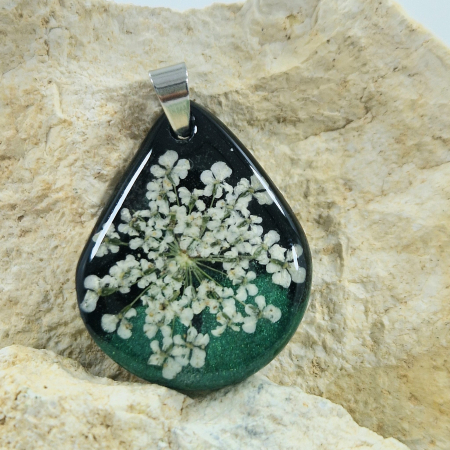 Colier / Pandantiv - Pandantiv oțel cu flori de morcov