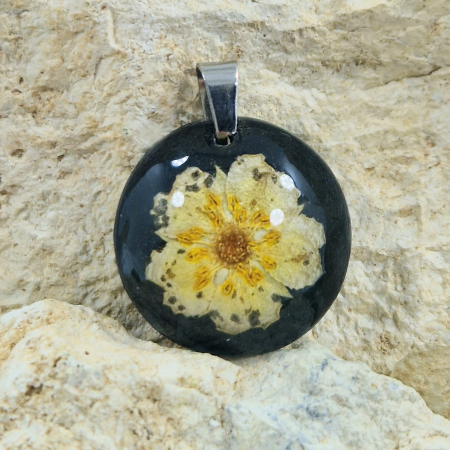 Colier / Pandantiv - Pandantiv oțel cu flori sălbatice