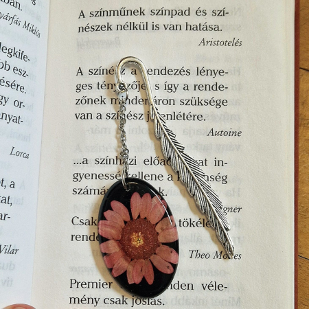 Bijuterii din flori naturale - Semn de carte cu flori sălbatice