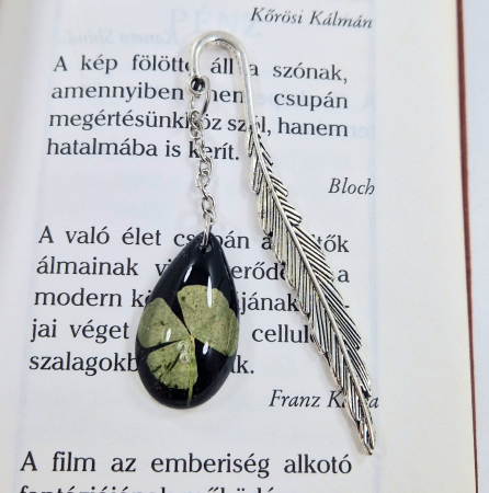 Könyvjelző - Négylevelű lóhere könyvjelző