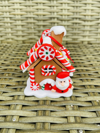 CRACIUN MAGIC - Casuta model turta dulce 1