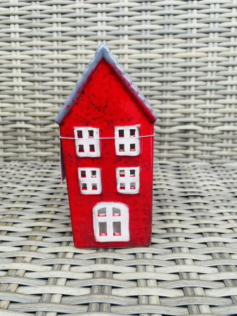 CRACIUN MAGIC - Casuta rosie ceramica cu suport lumanare