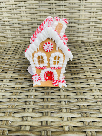 CRACIUN MAGIC - Casuta model turta dulce cu lumina 14 cm