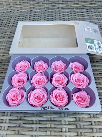 Dimensiune SMALL(diametru:3.5-4.5cm,inaltime:3.2-3.7cm) - Trandafir Small Pastel Pink