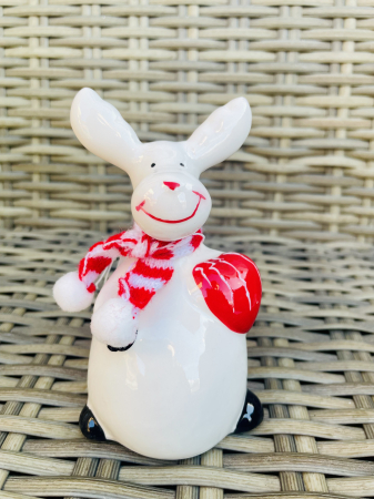 CRACIUN MAGIC - Ren alb cu fular asezat