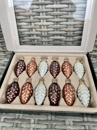 CRACIUN 2026 - Set 12 conuri de sticla 'opal natural', 6cm