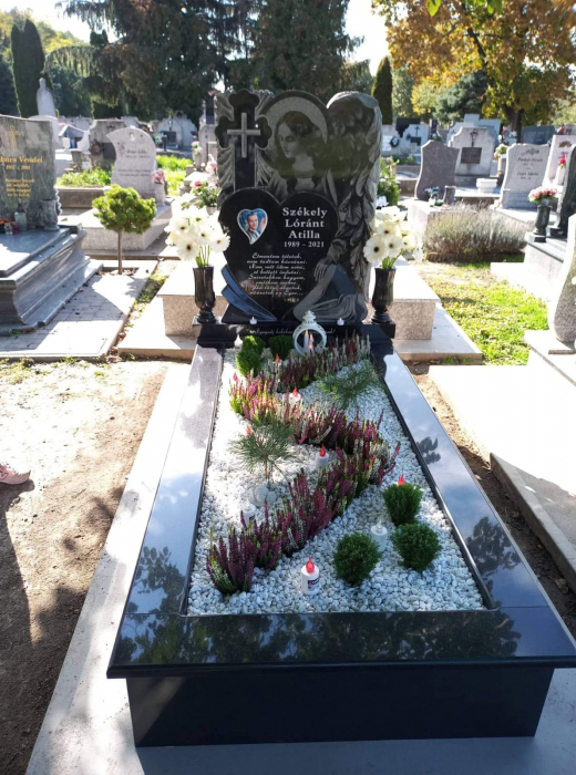 Lucrare realizata din Granit Negru [1]