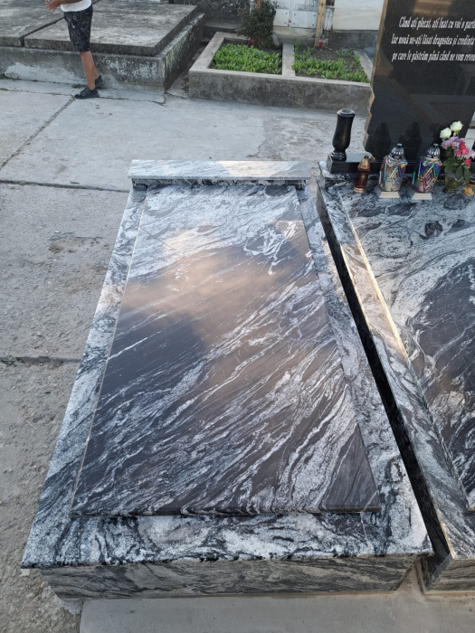 Lucrare realizata din Granit Negru Black Forest [2]