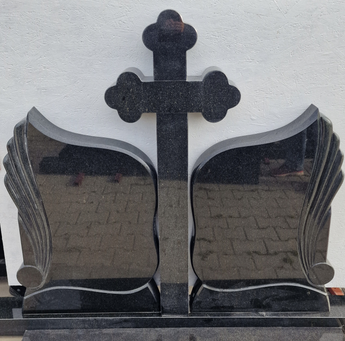 MONUMENT FUNERAR GRANIT NEGRU [1]