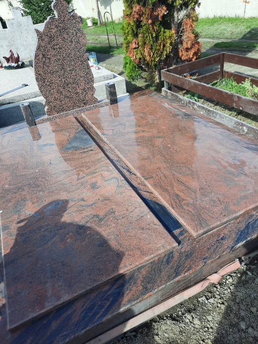 Lucrare realizata din Granit Rosu Multicolor [2]