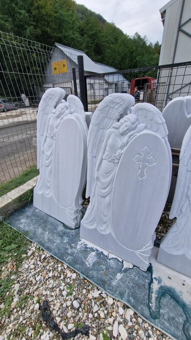 MONUMENT FUNERAR MARMURA ALBA [2]