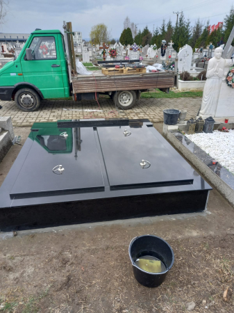 Lucrare realizata din Granit Negru [4]