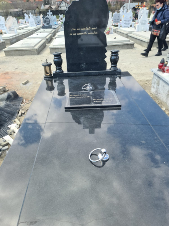 Lucrare realizata din Granit Negru [1]