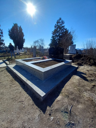 Lucrare realizata din Granit Bianco Sardo + Cruce Neagra [3]