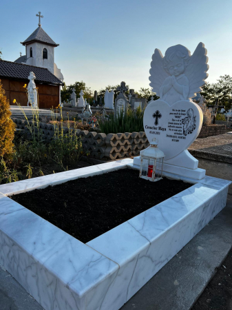MONUMENT FUNERAR MARMURA ALBA [2]