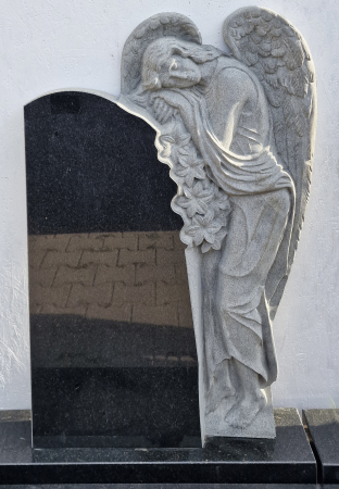 Cruci Granit - MONUMENT FUNERAR GRANIT NEGRU