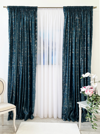 Draperie Catifea Turcoaz cu Inserții Aurii și Argintii [1]