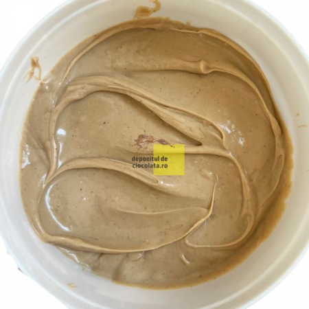 Crema de ciocolata alba si alune, gata de folosit. 5 kg [0]