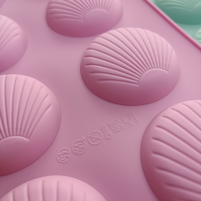 Forma de silicon pentru 8 scoici, prajituri [4]