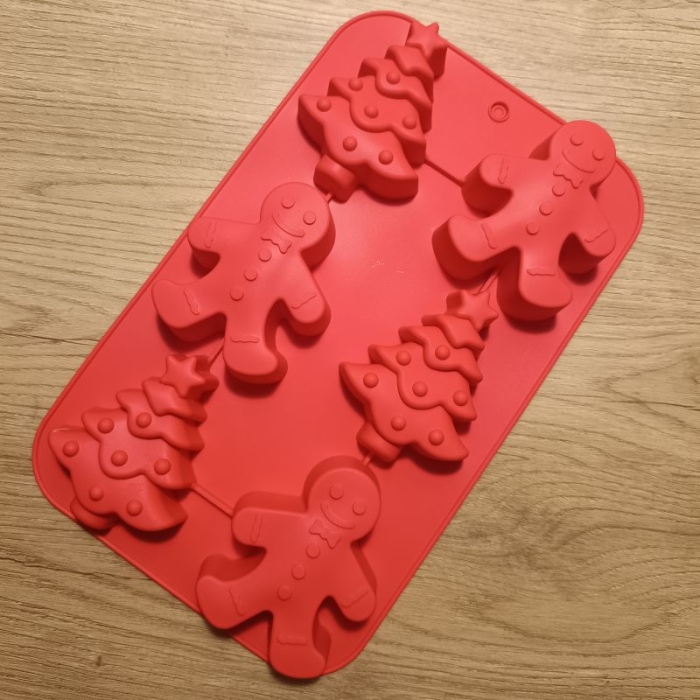 Tava de silicon su 6 forme de Craciun: bradut si om de turta dulce [2]