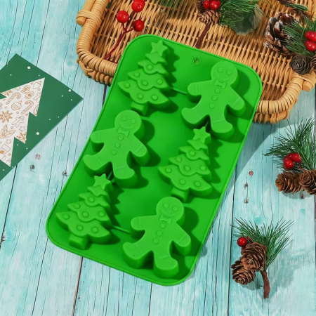 Tavi si Forme de Silicon - Tava de silicon su 6 forme de Craciun: bradut si om de turta dulce