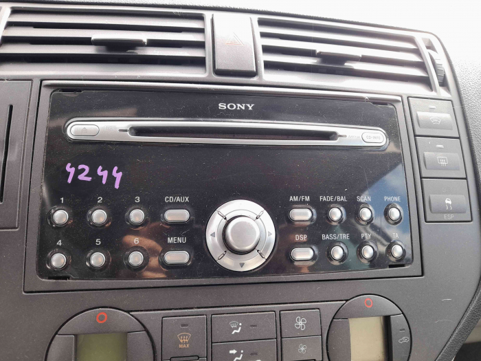 Cumpara Radio CD Ford Focus C-Max [Fabr 2003-2007] OEM Dezmembraru