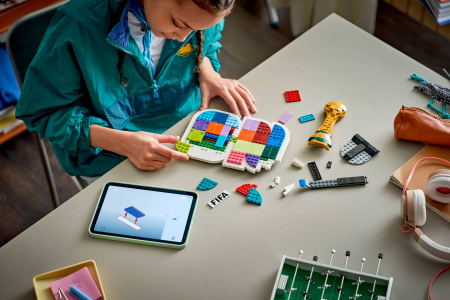 Lego Editions - Emblema oficială a FIFA World Cup 2026™ 43032 [9]