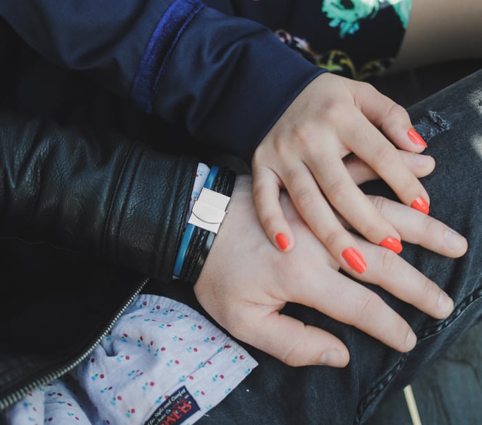 Bratara lata de piele cu mesaj PERSONALIZABILA - Barbati [2]