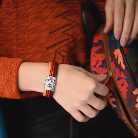 Bratara lata de piele cu mesaj, Smile and never give up [1]