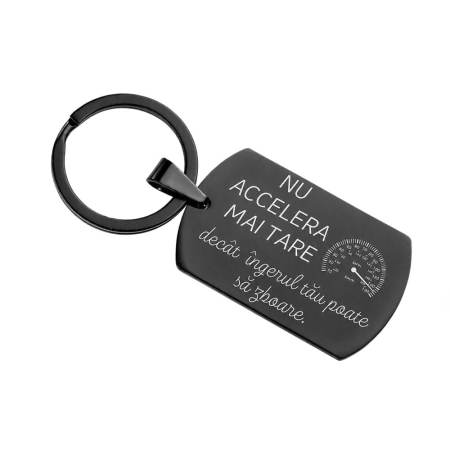 Brelocuri - Breloc-auto-Personalizat-cu-mesaj-nu-accelera-negru