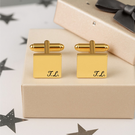 Butoni-camasa-personalizati-cu-initiale-patrati-aurii [1]